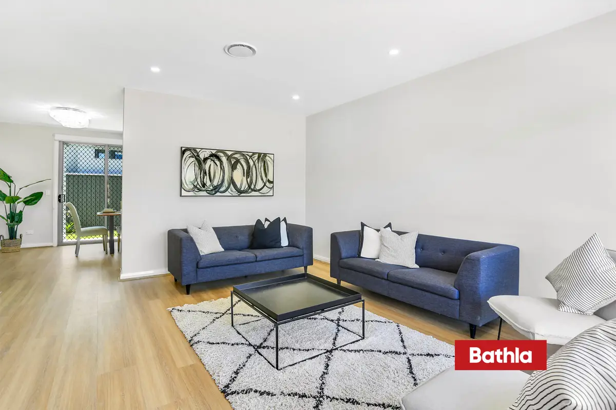 7 DAINES GLADE, RIVERSTONE NSW 2765| 10% BARTER - House -  - 7 Daines Glade, Riverstone NSW 2765